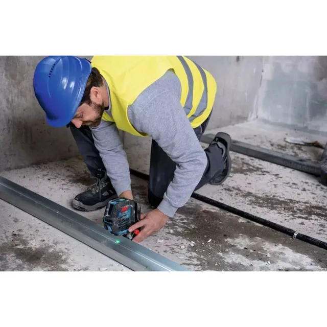 Laser points et lignes Bosch GCL 2-50 G + 4 piles 1,5 V LR6 (AA) + support rotatif RM 10 + pince de plafond DK 10 + coffret - 0601066M02 — Référence 0601066M02 — vue 4