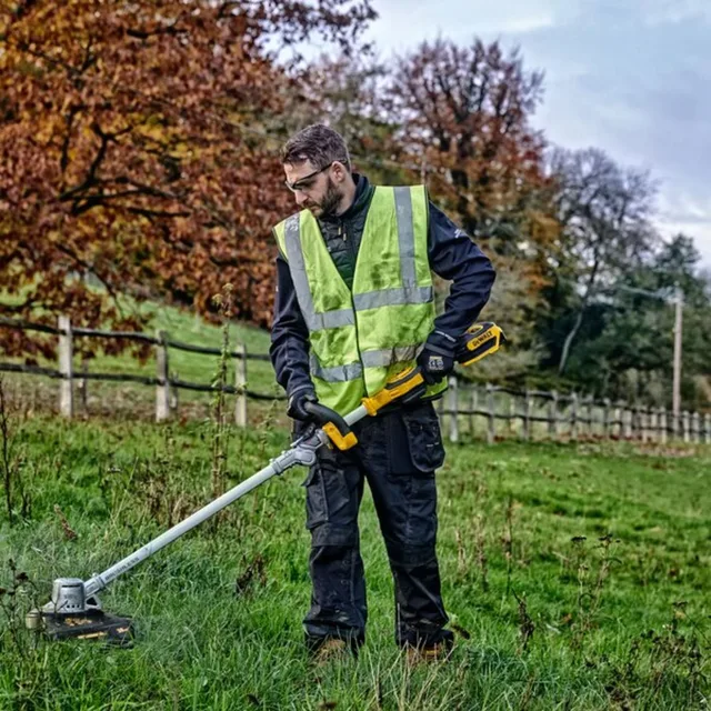 Coupe-bordures repliable XR 18V Dewalt DCMST561N (sans batterie ni chargeur) — Machine seule — vue 4