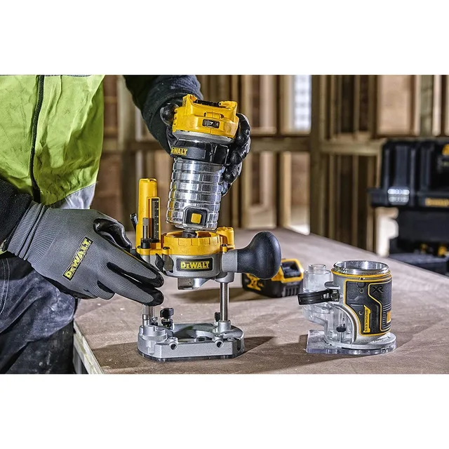 Défonceuse-affleureuse DeWalt DCW604NT XR — Outil nu · TSTAK — vue 4